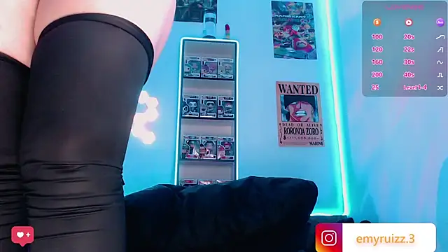 Snapshot of Emmy_Ruiz chatting on 12/16/24, 01:42 Emmy Ruiz online show from 12/16/24, 01:42