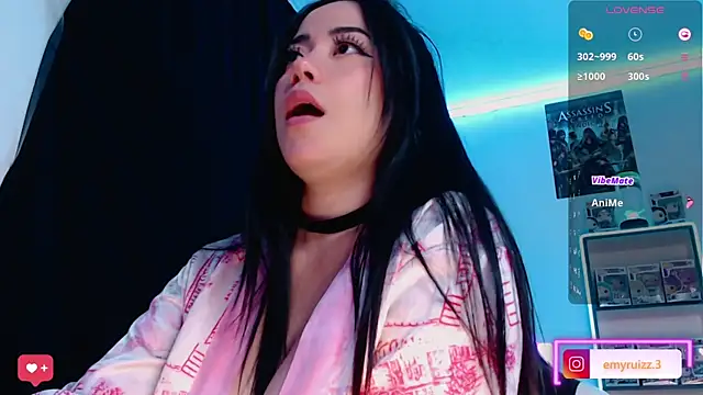 Snapshot of Emmy_Ruiz chatting on 02/14/25, 01:34 Emmy Ruiz online show from 02/14/25, 01:34