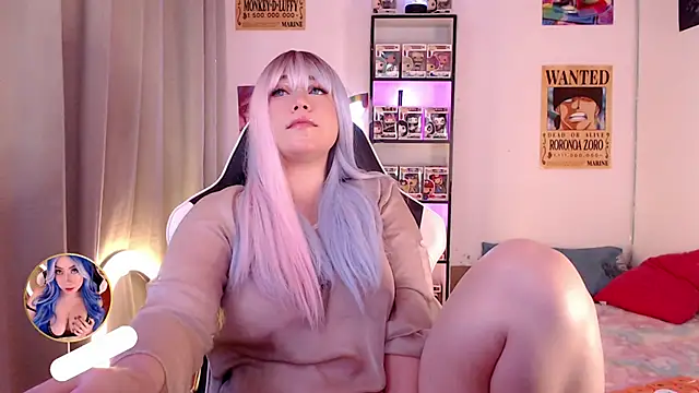 Snapshot of Emmy_Ruiz chatting on 10/04/25, 11:36 Emmy Ruiz online show from 10/04/25, 11:36