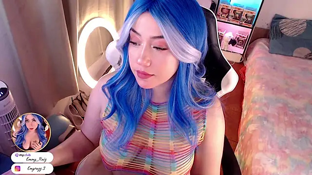 Snapshot of Emmy_Ruiz chatting on 10/05/25, 09:45 Emmy Ruiz online show from 10/05/25, 09:45