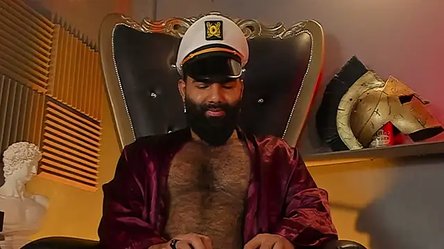 Snapshot of BeardAndrew chatting on 10/25/25, 01:13 BeardAndrew online show from 10/25/25, 01:13