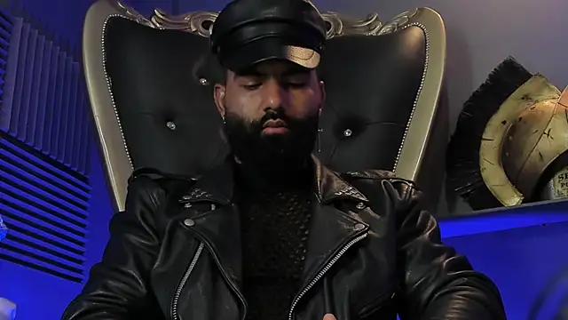 Snapshot of BeardAndrew chatting on 11/27/25, 11:34 BeardAndrew online show from 11/27/25, 11:34