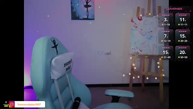 Snapshot of francesca_baker1007 chatting on 10/26/25, 12:49 francesca baker1007 online show from 10/26/25, 12:49