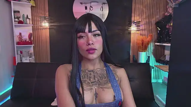 Scarlett collins02 online show from 12/18/24, 12:10