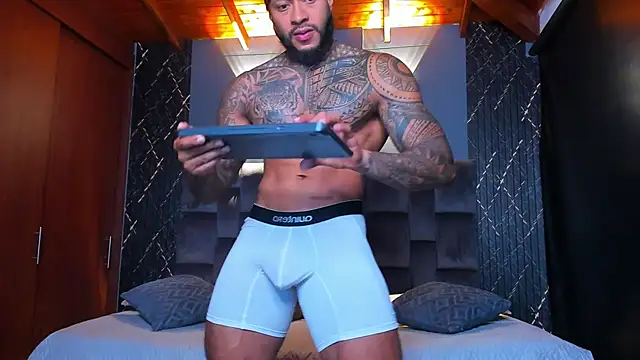 muscle man16 online show from 12/11/24, 03:56