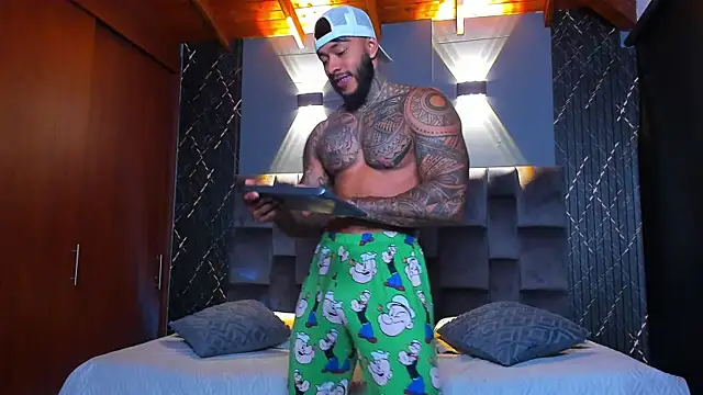 muscle man16 online show from 12/19/24, 01:07