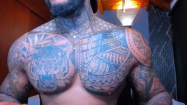 muscle man16 online show from 12/24/24, 03:27
