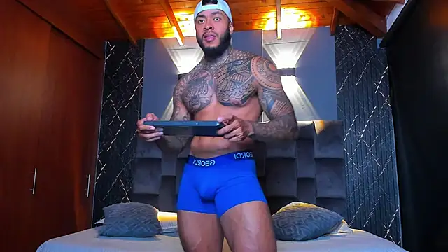 muscle man16 online show from 01/12/25, 05:01