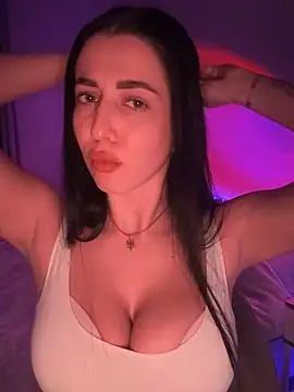Emylia online show from 01/08/25, 12:17
