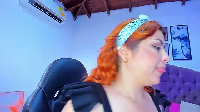 Snapshot of Gretta_Queen chatting on 10/28/25, 05:48 Gretta Queen online show from 10/28/25, 05:48