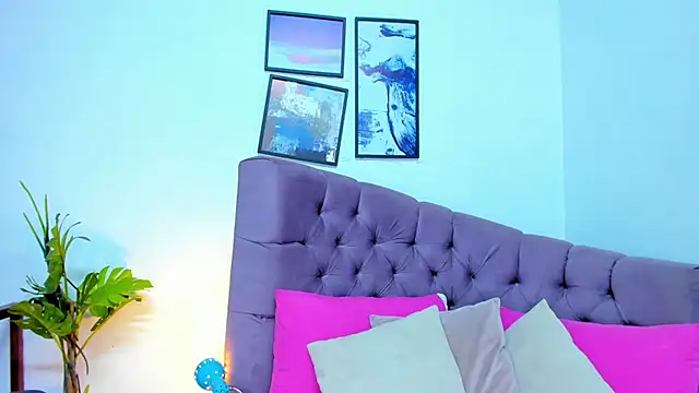 Snapshot of Gretta_Queen chatting on 11/23/25, 03:45 Gretta Queen online show from 11/23/25, 03:45