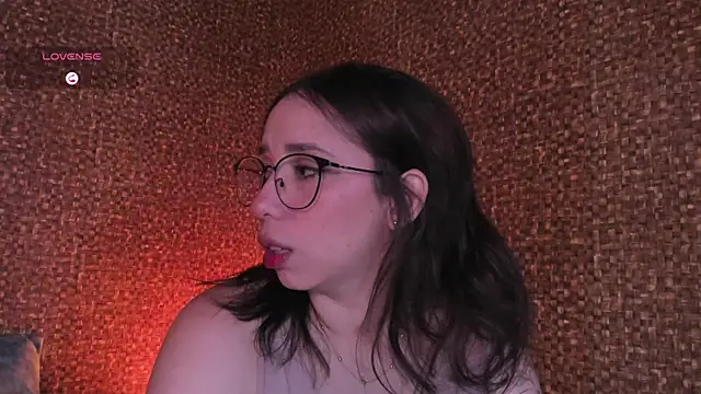 Apartment28 online show from 06/11/26, 02:11