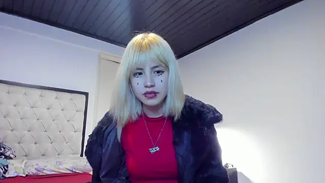 Snapshot of Akane-Mou chatting on 10/18/25, 02:25 Akane-Mou online show from 10/18/25, 02:25