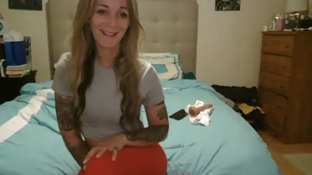 Heyitsmee33 online show from 05/11/26, 10:21