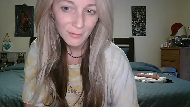 Heyitsmee33 online show from 06/03/26, 10:40