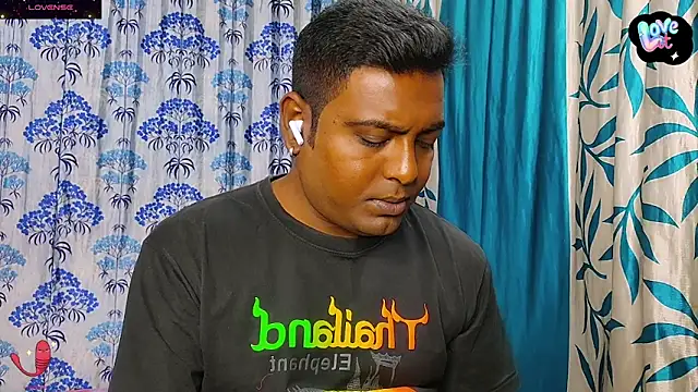 Snapshot of BLACK---MAMBA chatting on 03/21/25, 03:57 BLACK---MAMBA online show from 03/21/25, 03:57