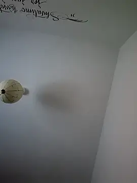 Snapshot of cuci45 chatting on 09/13/25, 03:39 cuci45 online show from 09/13/25, 03:39