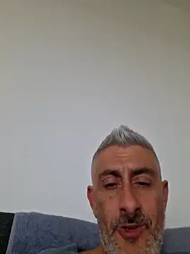 Snapshot of cuci45 chatting on 10/05/25, 09:29 cuci45 online show from 10/05/25, 09:29