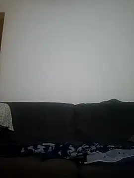 Snapshot of cuci45 chatting on 11/28/25, 04:42 cuci45 online show from 11/28/25, 04:42