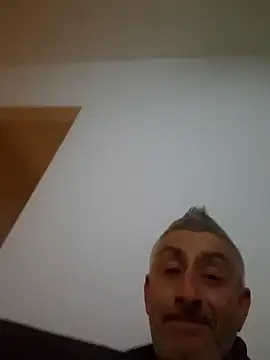 Snapshot of cuci45 chatting on 12/01/25, 05:51 cuci45 online show from 12/01/25, 05:51