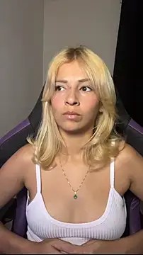 jujubinhahot online show from 10/18/25, 10:32