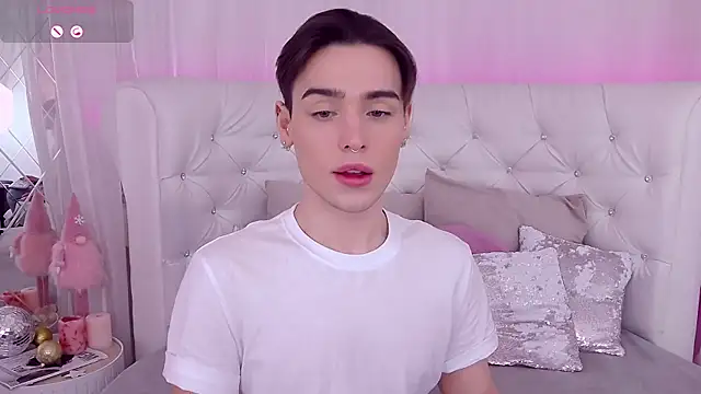 RobbyCharming online show from 01/04/25, 07:44