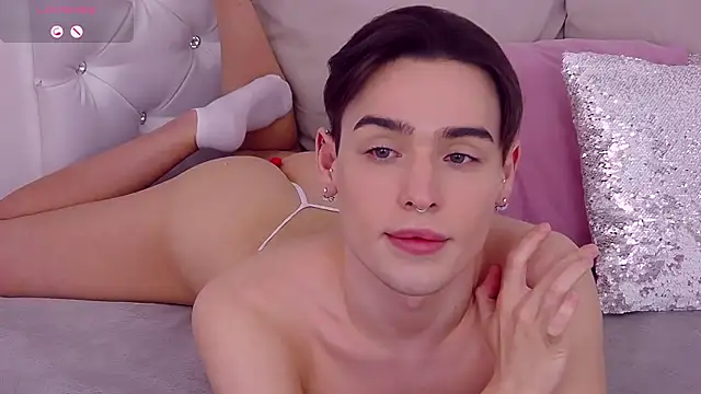 RobbyCharming online show from 01/05/25, 01:45