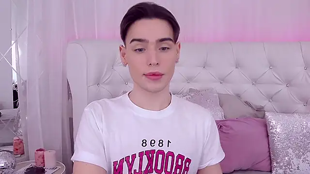 RobbyCharming online show from 01/19/25, 07:47