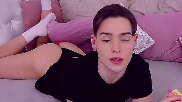 RobbyCharming online show from 01/25/25, 01:54