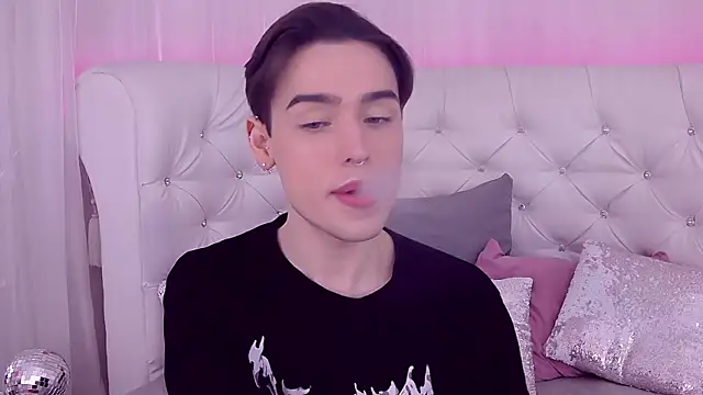 RobbyCharming online show from 02/22/25, 07:47