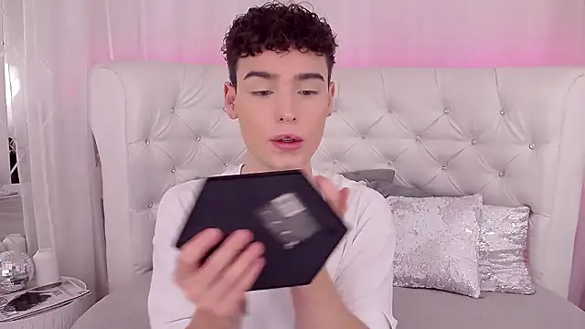 RobbyCharming online show from 09/11/25, 03:39