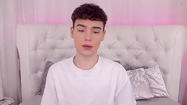 RobbyCharming online show from 09/12/25, 03:50