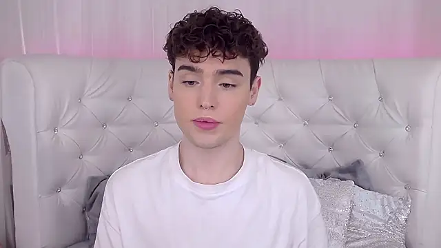 RobbyCharming online show from 10/04/25, 04:21