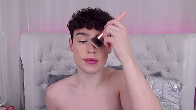 RobbyCharming online show from 10/15/25, 03:39