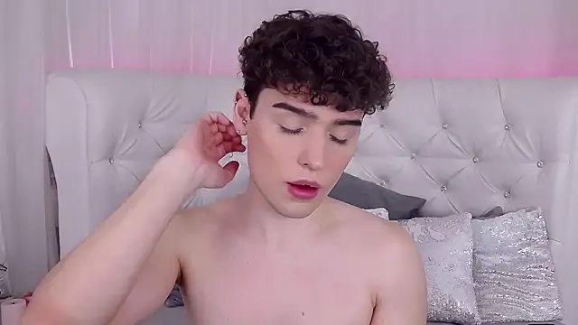 RobbyCharming online show from 10/19/25, 03:51