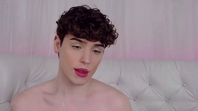 Snapshot of RobbyCharming chatting on 03/16/26, 05:44 RobbyCharming online show from 03/16/26, 05:44