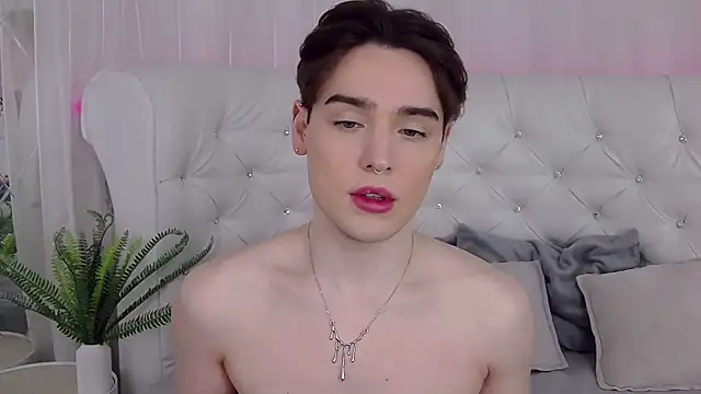 Snapshot of RobbyCharming chatting on 03/21/26, 04:28 RobbyCharming online show from 03/21/26, 04:28
