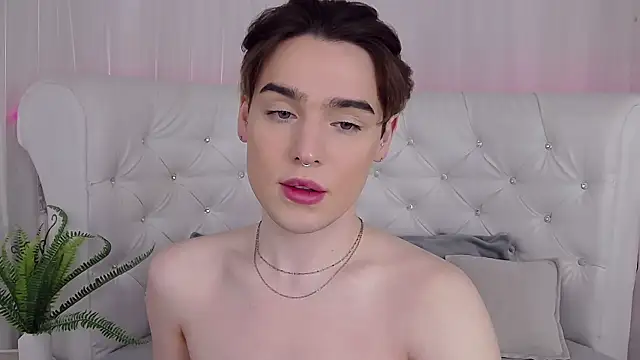 Snapshot of RobbyCharming chatting on 03/27/26, 04:29 RobbyCharming online show from 03/27/26, 04:29