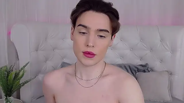 Snapshot of RobbyCharming chatting on 04/04/26, 04:22 RobbyCharming online show from 04/04/26, 04:22