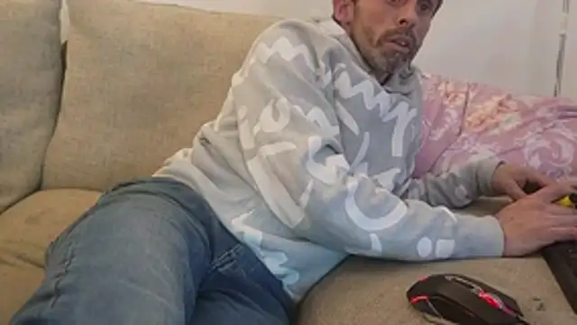 uk-bobbie-uk online show from 10/29/25, 02:47