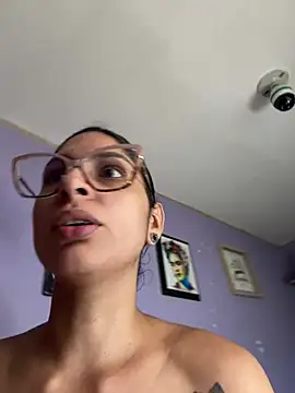 charlotte stevenss  online show from 12/30/24, 04:51