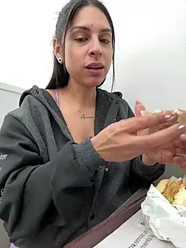 charlotte stevenss  online show from 01/13/25, 03:36