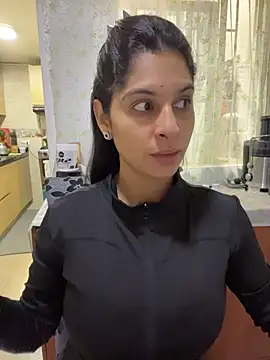 Snapshot of charlotte_stevenss_ chatting on 10/07/25, 02:58 charlotte stevenss online show from 10/07/25, 02:58