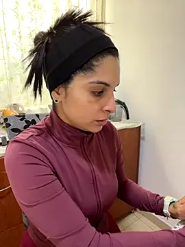 Snapshot of charlotte_stevenss_ chatting on 11/12/25, 03:23 charlotte stevenss online show from 11/12/25, 03:23