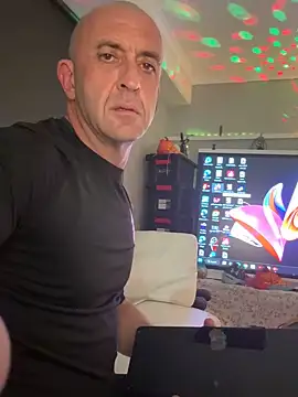 OSIRlS online show from 09/12/25, 02:39