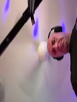 OSIRlS online show from 09/30/25, 02:55