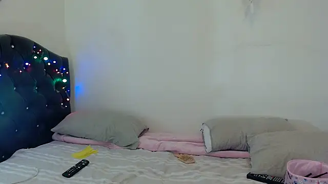 gooddes303salome online show from 10/31/25, 05:30