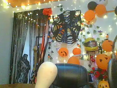 Snapshot of Anaconda2350 chatting on 11/08/25, 10:48 Anaconda2350 online show from 11/08/25, 10:48