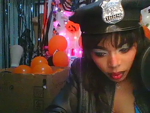 Snapshot of Anaconda2350 chatting on 11/08/25, 10:52 Anaconda2350 online show from 11/08/25, 10:52