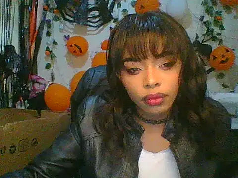 Snapshot of Anaconda2350 chatting on 11/18/25, 08:30 Anaconda2350 online show from 11/18/25, 08:30